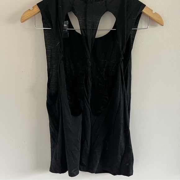 Garage Black Pineapple Muscle Tank – Size Small - Picture 8 of 8